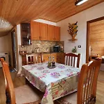 Samuela Cozy Retreat Hébergement de vacances Berat