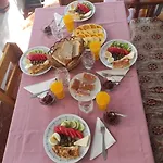 Samuela Cozy Retreat * Берат