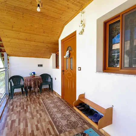 Samuela Cozy Retreat Holiday home
