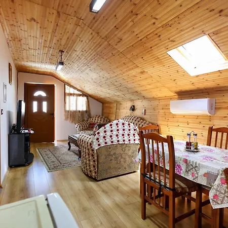 Samuela Cozy Retreat